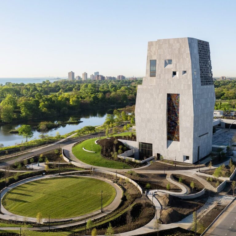 Tod&#x20;Williams&#x20;Billie&#x20;Tsien&#x20;Architects&#x20;completes&#x20;&amp;&#x23;8220&#x3B;intentionally&#x20;sculptural&amp;&#x23;8221&#x3B;&#x20;Obama&#x20;Presidential&#x20;Center