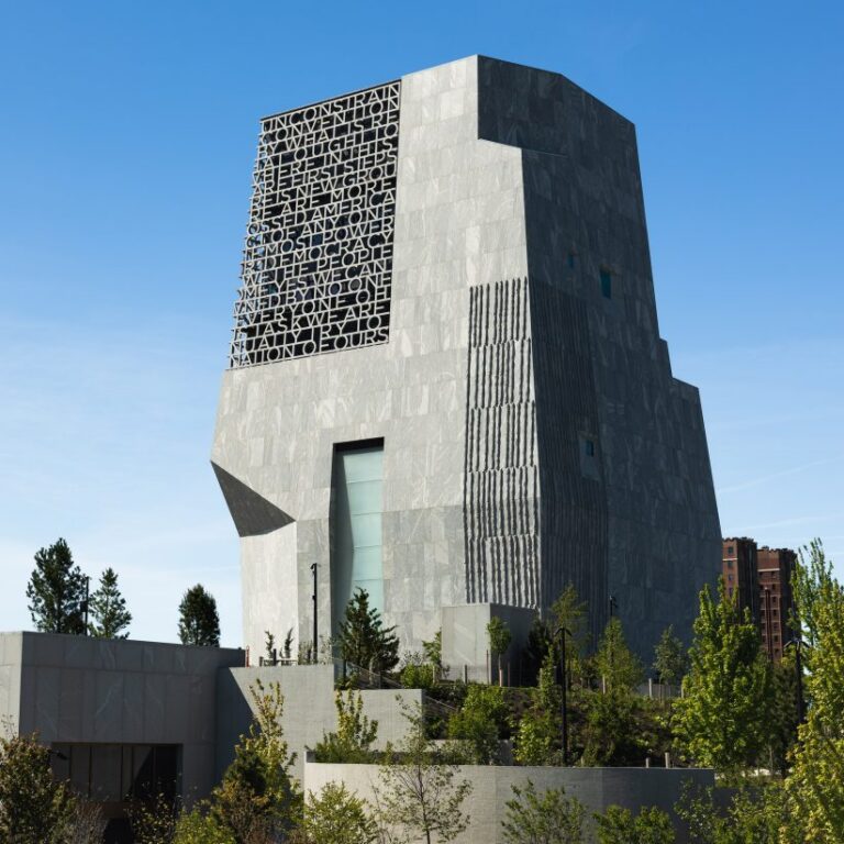 &amp;&#x23;8220&#x3B;The&#x20;Obama&#x20;Presidential&#x20;Center&#x20;unquestionably&#x20;breaks&#x20;free&#x20;of&#x20;tired&#x20;precedent&amp;&#x23;8221&#x3B;